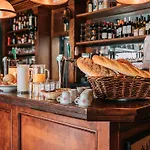 カフェ レストラン アビーナ 2* アムステルフェーン