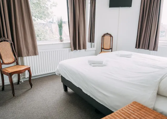 Café Restaurant Abina Hotel 2*