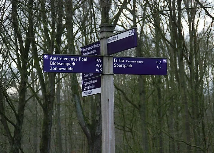 호텔 카페 레스토랑 아비나 2*