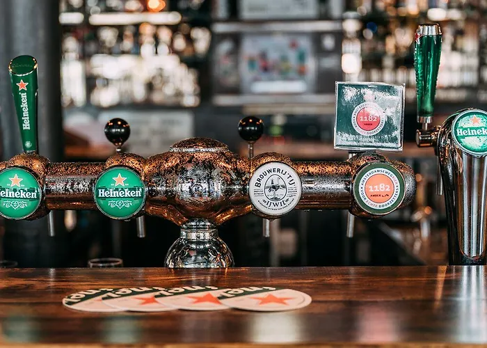 카페 레스토랑 아비나 암스텔벤