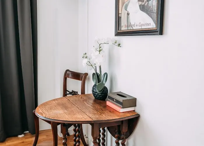 카페 레스토랑 아비나 2*