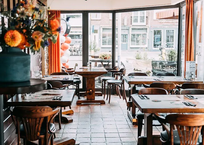 カフェ レストラン アビーナ 2*