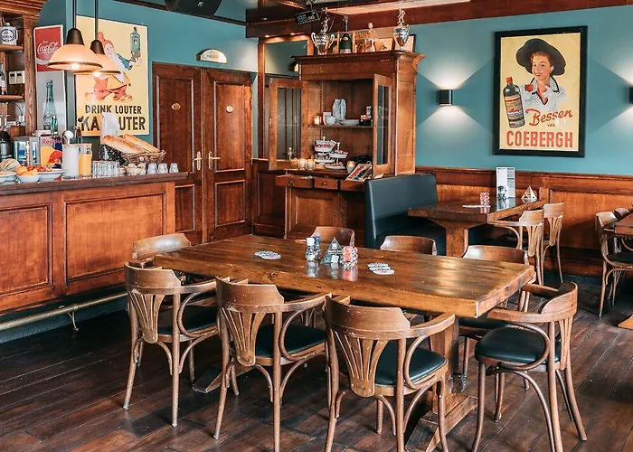 ホテル カフェ レストラン アビーナ